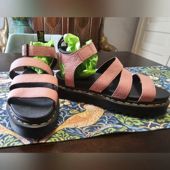 NEW!! Dr. Martens BLAIRE PINK STRAP SANDALS Size 8 Ladies - Picture 4 of 6